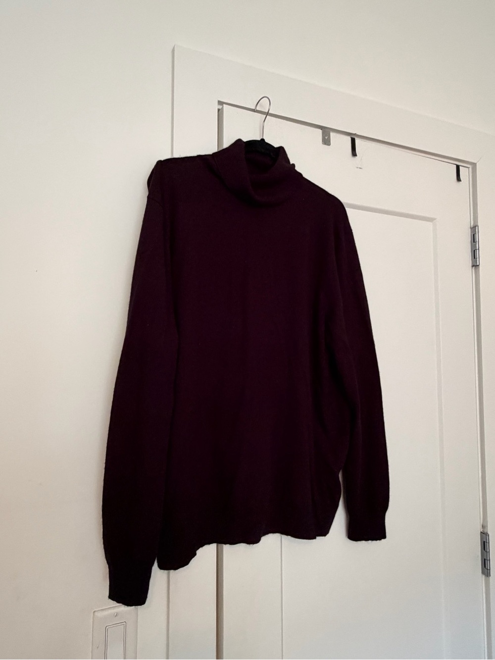 Men's Turtleneck Sweater - black